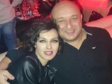 Виктория Петрова и министър Кралев пак заедно! Двойката отмаря в баровски комплекс