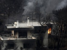Гърция обяви тридневен траур за десетките жертви на горските пожари