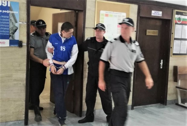 МГ Добруджа
Мирослав Дяков който отвлече и преби зверски 18 годишната Виктория