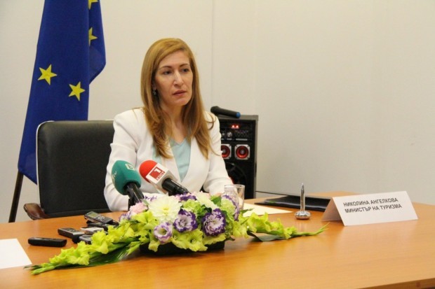 Министърът на туризма Николина Ангелкова ще участва утре в дискусия