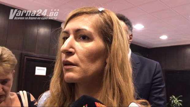 Varna24 bg сезира министъра на туризма Николина Ангелкова за нарушения на