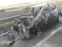 Страховит инцидент на магистрала "Тракия", колата е неузнаваема!