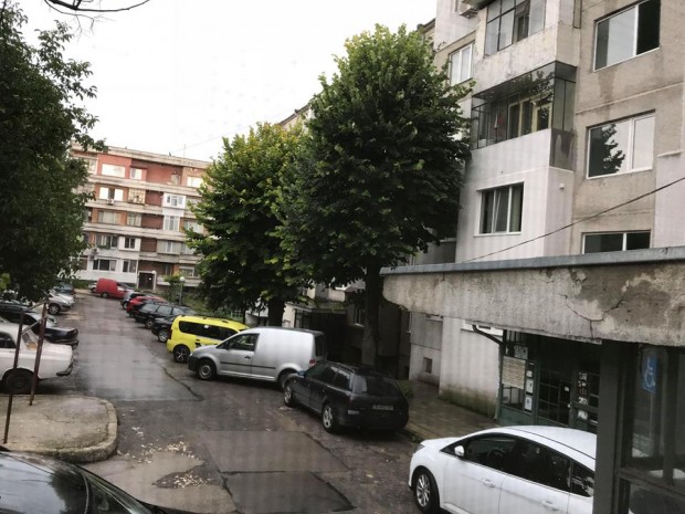 Varna24 bg Бурята остави част от Варна без ток Най засегнат е квартал