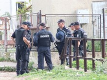 Полиция налази ромски махали при мащабна акция