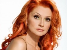 Лудо влюбен в Нели Рангелова полицай й опростил глоба