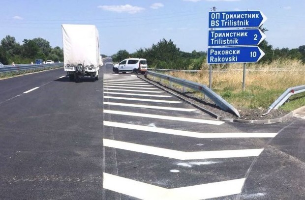 Шестима са в болница след пътно произшествие на автомагистрала Тракия