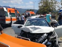 Млада жена загина в жестока катастрофа на пътя за "Маказа"