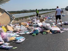 Катастрофа между два камиона на магистралата до Пловдив!
