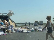 Вижте неприятната ситуация на магистралата след ПТП-то до Пловдив!