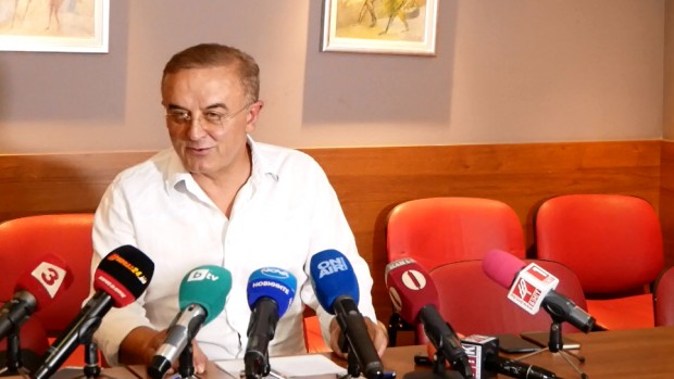 Blagoevgrad24 bg
Бившият депутат от ДПС Несрин Узун разкри на извънредна пресконференция подробности