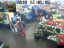 МВР Пловдив издирва шармантна крадла, вилняла на "Четвъртък пазара", помагайте!