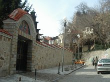Райна Петрова благоустрои района около митрополитския храм