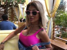 "Видна" пловдивчанка с големи гърди и голяма уста стана университетски преподавател