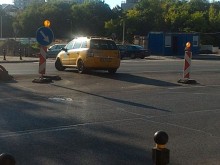 Нагъл таксиметров шофьор чака повече от минута, за да наруши закона