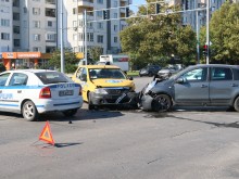 67-годишен отне предимството на такси, има пострадал