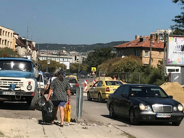 Varna24 bg Трафикът във Варна е все по кошмарен и затруднен заради