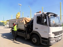 От врата на врата събират чували с опаковки