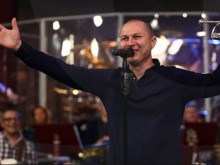Звезда от "Шоуто на Слави" шашка съседите с домашен стриптийз