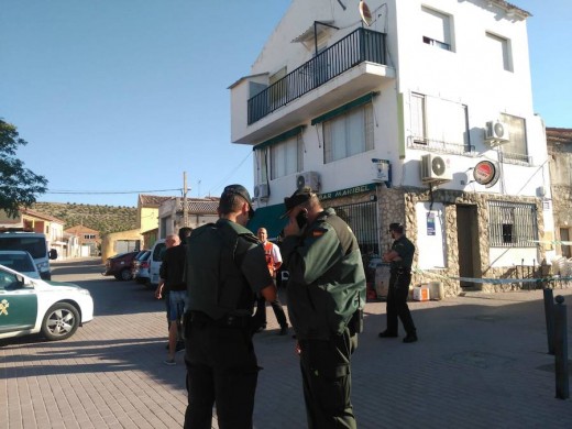 Мъж е открил стрелба в бар в градчето Кастрильо Техерего в