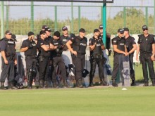 Официално: 13 са арестуваните фенове след дербито, вижте как ги наказаха