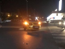 Автомобилни лиготии направиха беля на паркинга на "Кауфланд" в "Тракия"