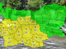 Опасно време: Жълт код за порой и гръмотевични бури е обявен за Пловдив за утре