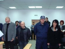 Домашен арест и парична гаранция за уличените в корупция общинари