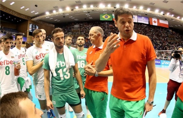 Напусналият националния тим по волейбол Владислав Иванов отвърна на треньора