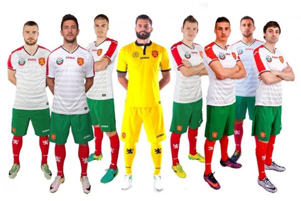 Селекционерът на А националния отбор на България Петър Хубчев допълни