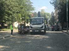 Вижте какво се случва пред известно пловдивско заведение