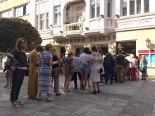 Културна столица! Опашка за театрални билети на Главната в Пловдив!
