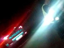 Мъж насини съпругата си, защото говорила със съсед