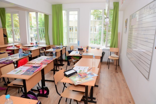 Училищата във Варненско са обезпечени с учители за новата учебна