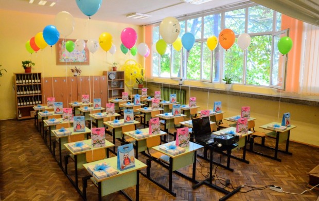 3130 първокласници са записани в училищата във Варна за учебната