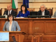 Караянчева наказа Корнелия Нинова заради изказване