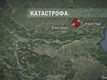 17 души в болница след катастрофа между ТИР и микробус