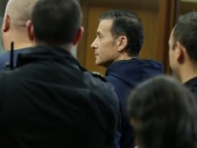 Миню Стайков и синът на кмета на Карнобат остават в ареста