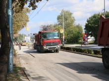 Подхванаха бул. "Шести септември", платната се затварят едно по едно