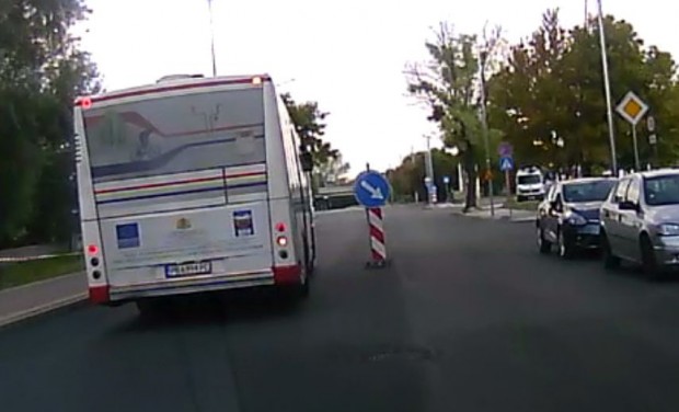 Читател на Plovdiv24 bg коментира движение на автобус по бул Марица