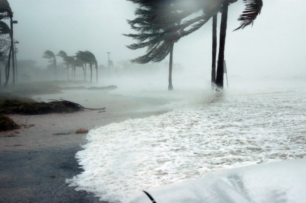 Най-мощният ураган от близо три десетилетия насам, който се очаква