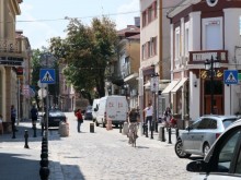 Дрогиран пловдивчанин подкара мерцедеса си по "Отец Паисий" в 14,30 ч.