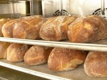 Хлябът поскъпна с 30%, същото чака и закуските