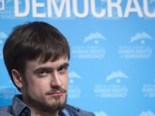 Противник на Кремъл се лекува в Берлин след съмнения, че е умишлено отровен