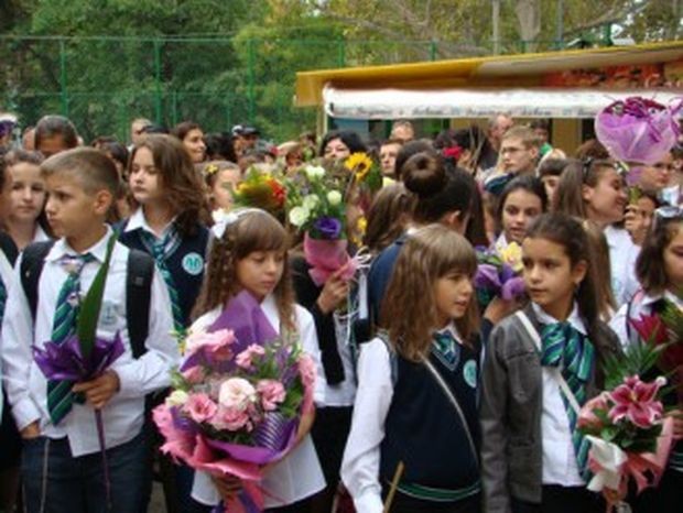 Всички 52 общински училища в Пловдив ще отворят врати за