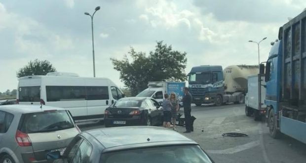 Две пътнотранспортни произшествия на Асеновградско шосе станаха тази сутрин научи