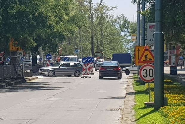 Няма ВиК авария на кръстовището на булевард Руски и улица