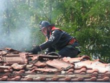 Стопанска постройка горя вчера в Първомай