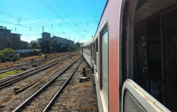 Plovdiv24 bg
Бързият влак от Варна за София заседна за близо час