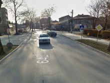 Блъснаха пешеходец на кръстовище между два булеварда в Хисаря