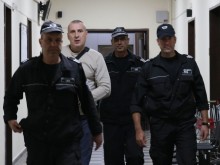 Двойното убийство в Пловдив: Има ли преки доказателства срещу полицая?